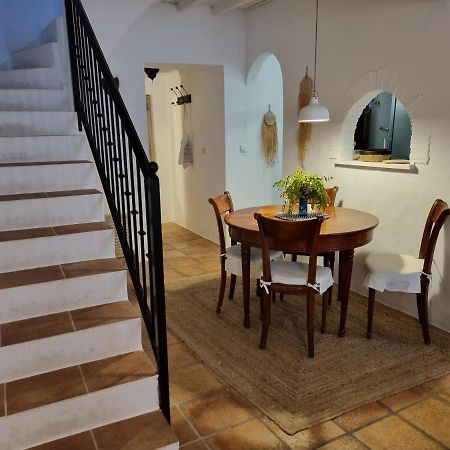 Апартаменты Town House With Roof Terrace - Old Town Марбелья Экстерьер фото