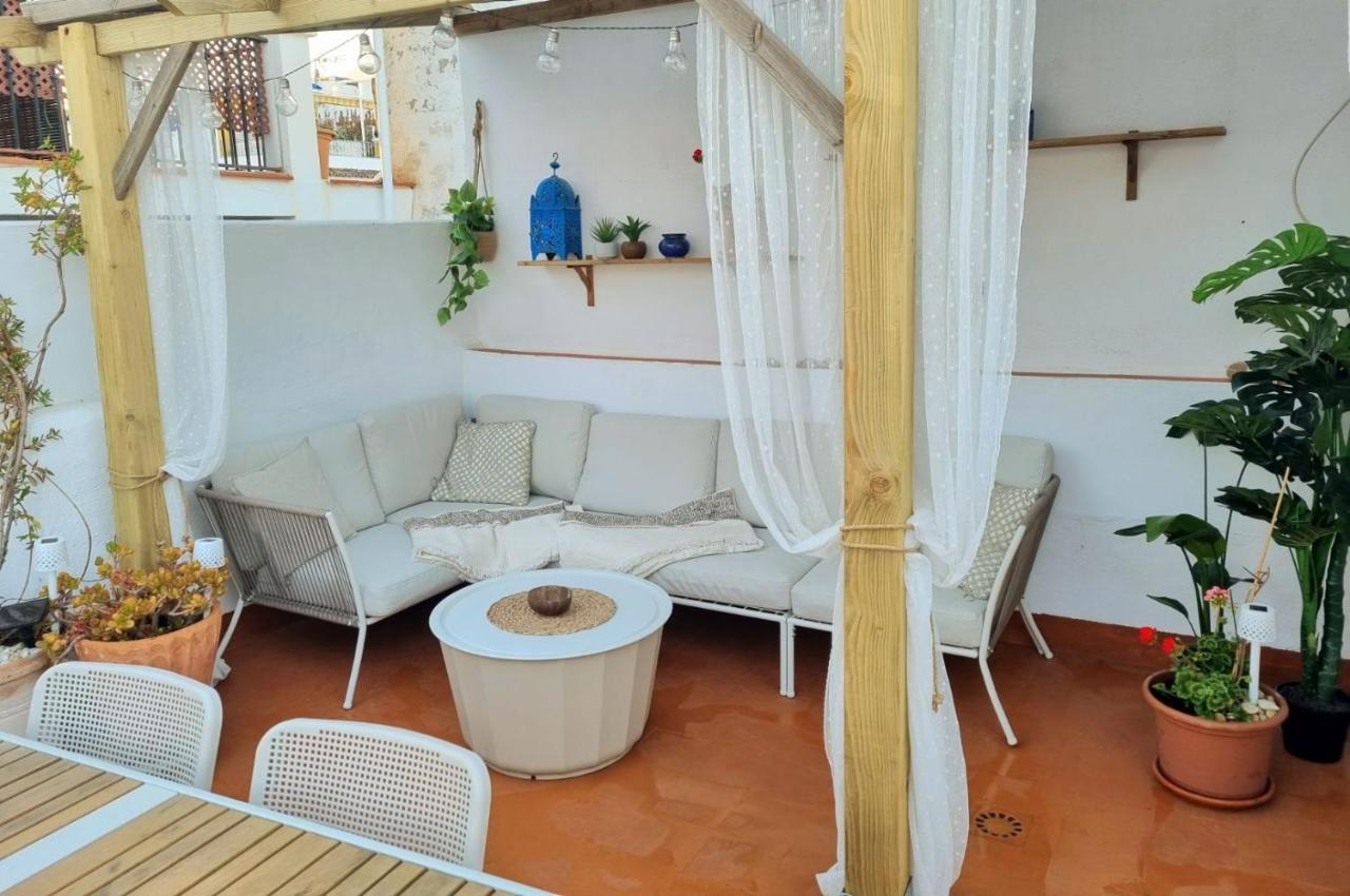 Апартаменты Town House With Roof Terrace - Old Town Марбелья Экстерьер фото